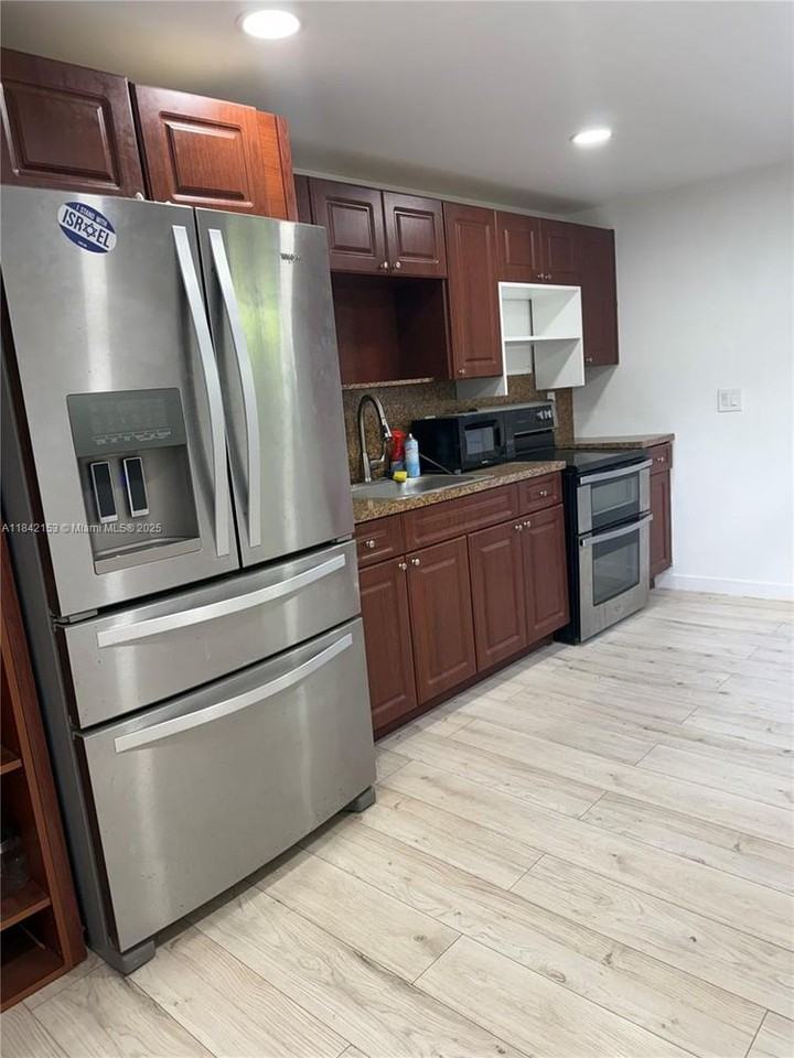 8101 Sw 94th Ct #1-1 - Photo 2 of 8