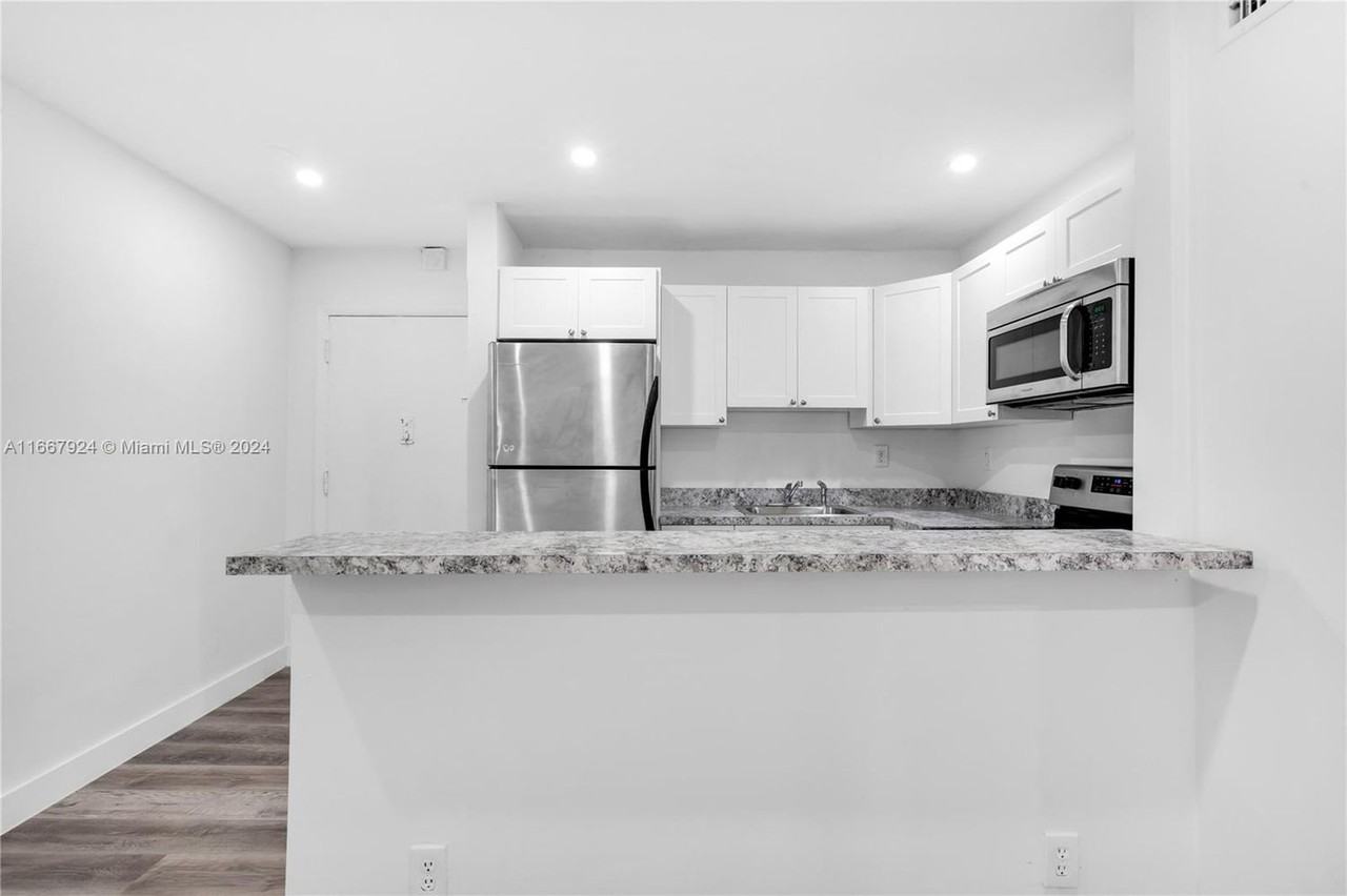 6445 Nw 2nd Ave #17-17 - Photo 3 of 10