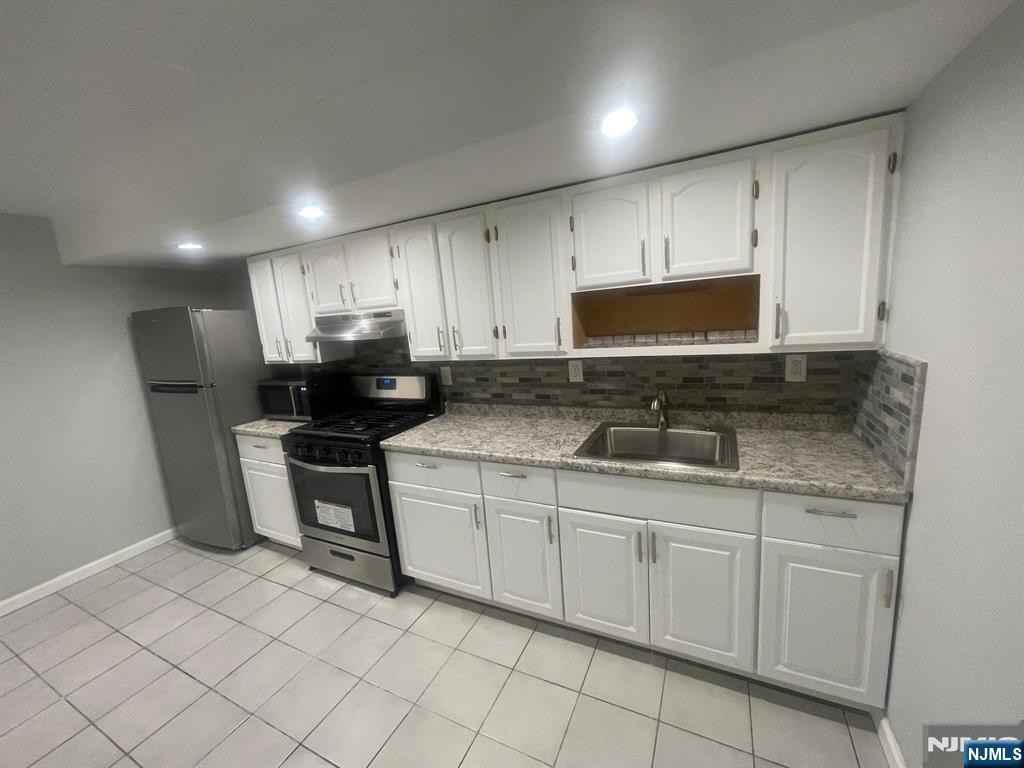 512 6th St #GG - Photo 2 of 10