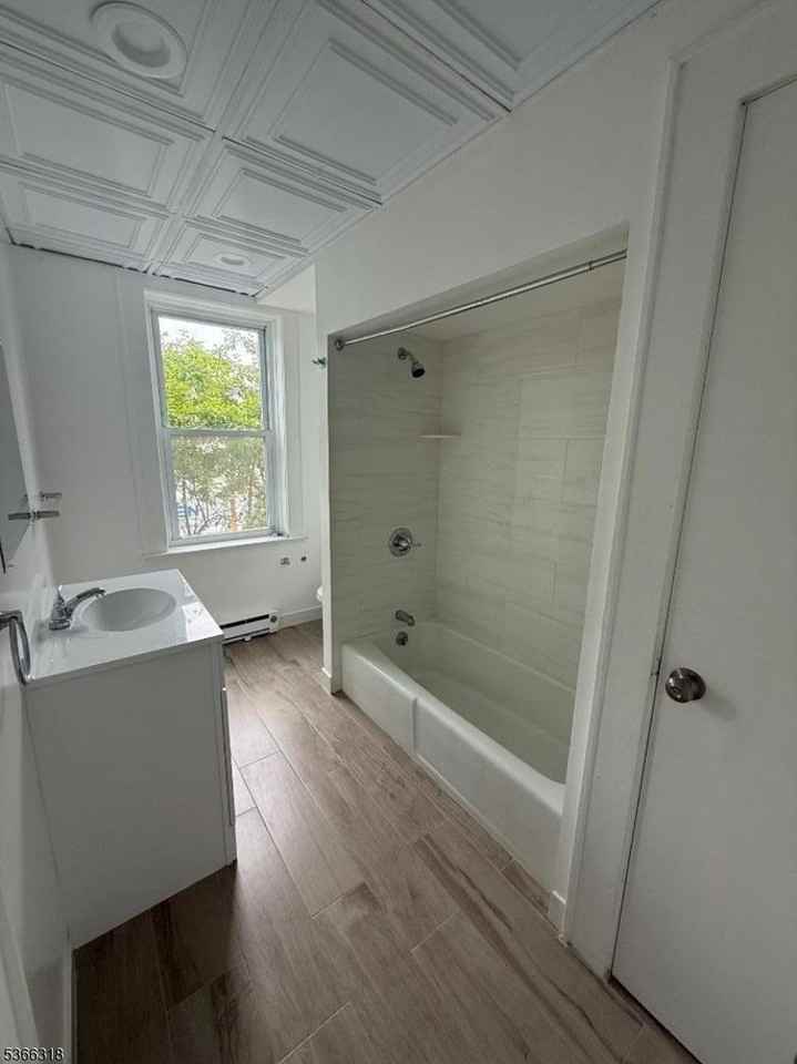 230 Lorraine Ave #230 - Photo 3 of 6