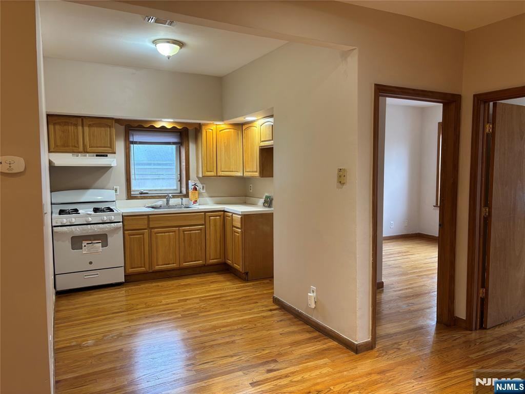 121123 Ridge Rd #3-3 - Photo 2 of 7