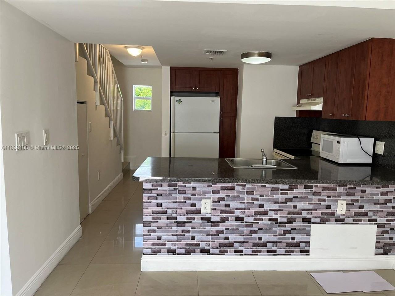 1020 Sw 4th St #107-107 - Photo 2 of 12