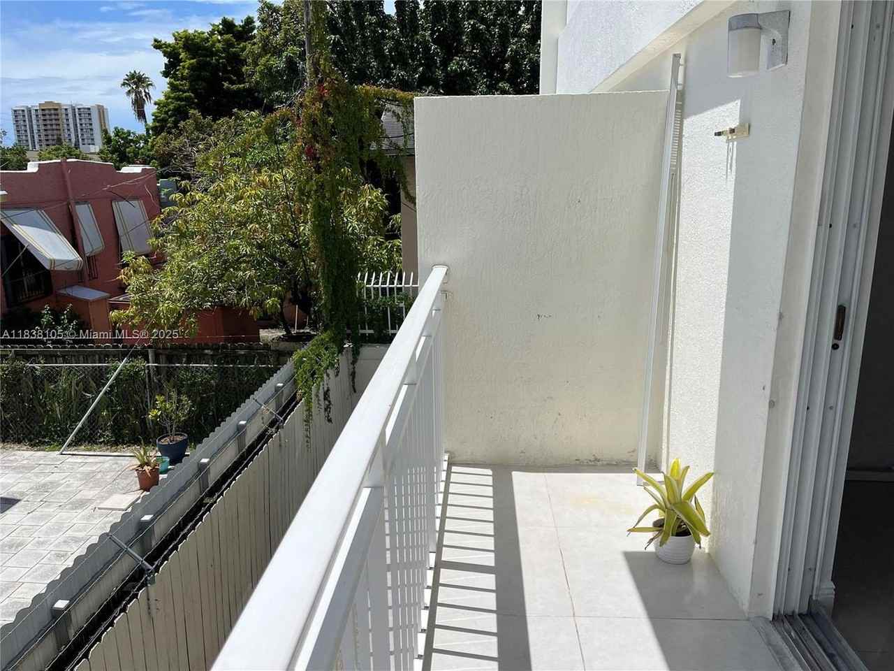 1020 Sw 4th St #107-107 - Photo 3 of 12