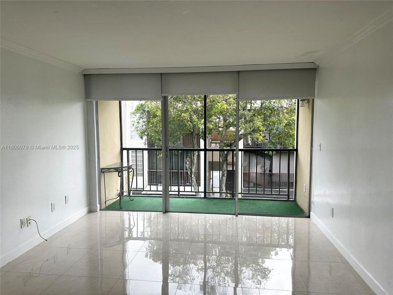 8840 Fontainebleau Blvd #304-304 - Photo 2 of 19