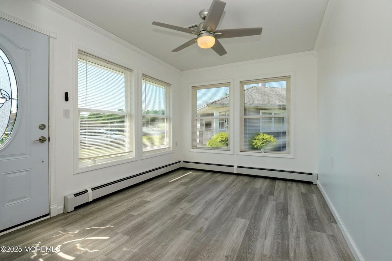 11 Saint Pierri Ct #11 - Photo 3 of 22