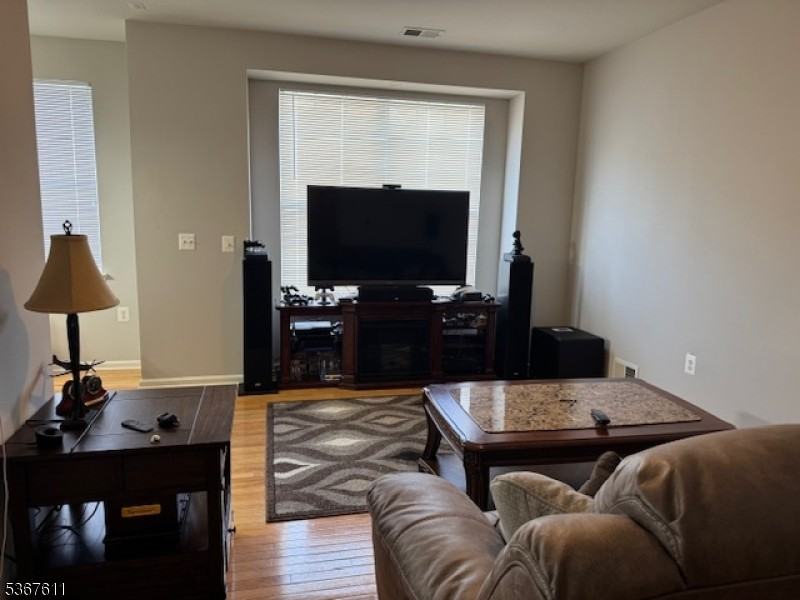 157 Conover Ter #157-157 - Photo 2 of 15