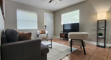 featured image of 137 Northeast Monroe Circle North