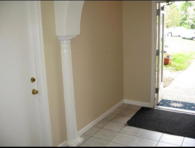 961 Golfview Drive, Unit 202 - Photo 7 of 9