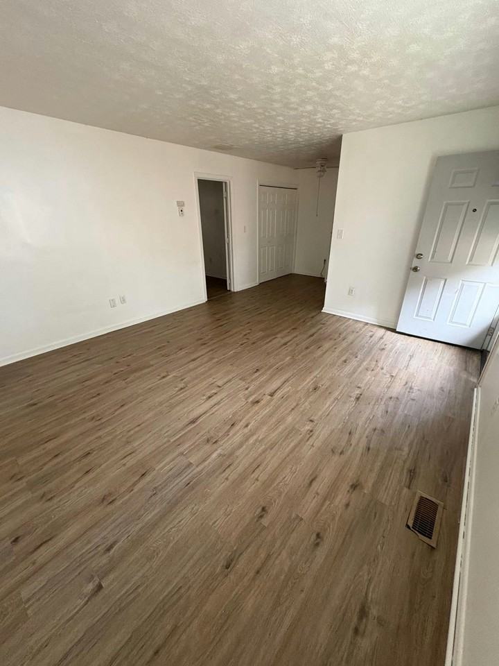 56 Fernwood Avenue, Unit B - Photo 5 of 9