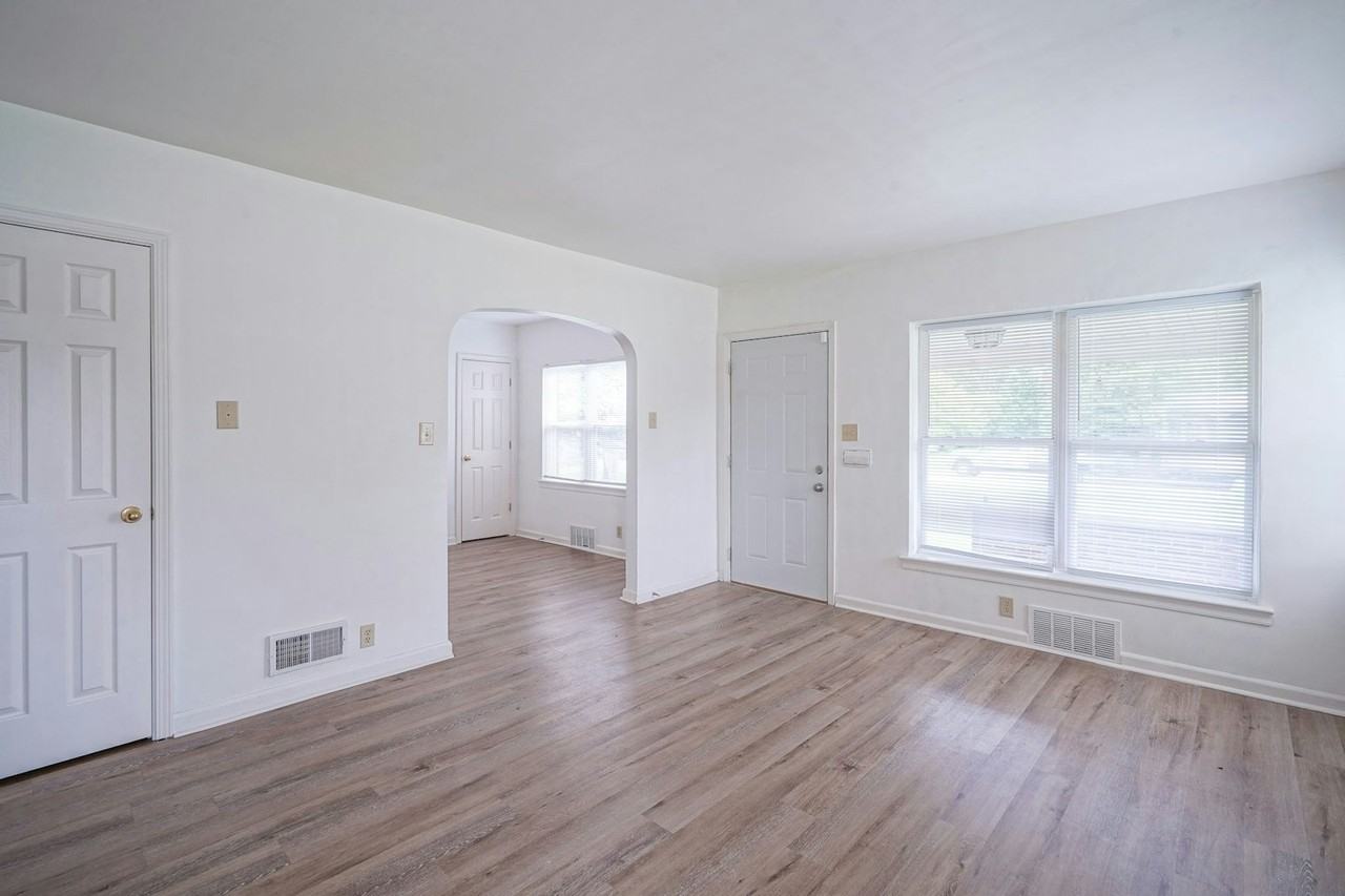 5159 East 16th Street, Unit E16 - Photo 5 of 32