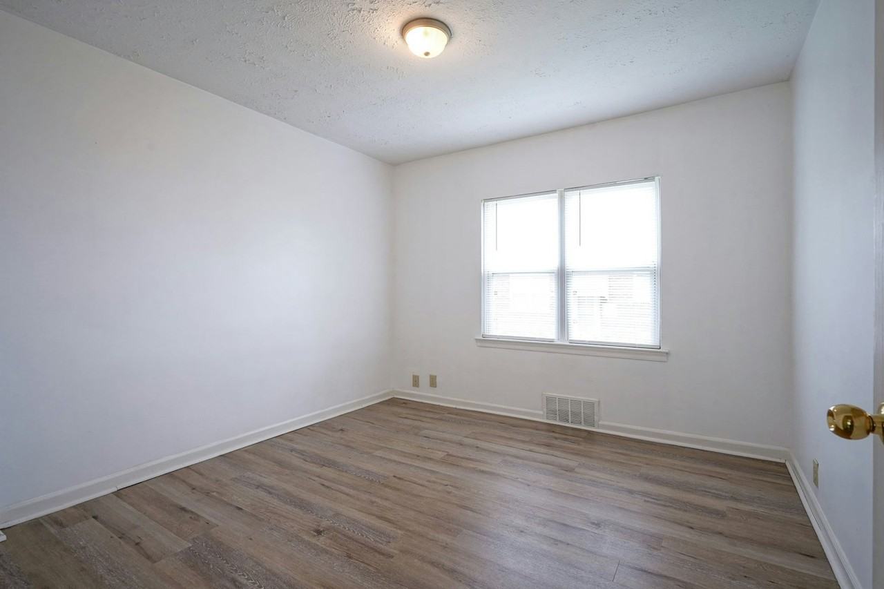 5159 East 16th Street, Unit E16 - Photo 6 of 32