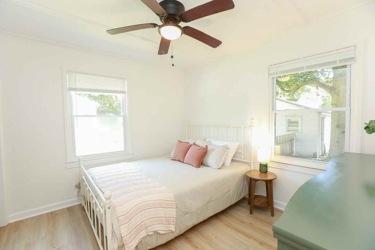2709 Mark Street - Photo 6 of 27