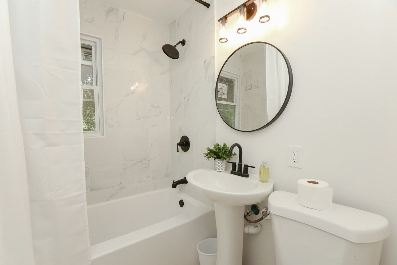 2709 Mark Street - Photo 7 of 27