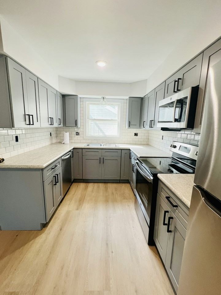 302 South Harrison Street, Unit 1 - Photo 2 of 15