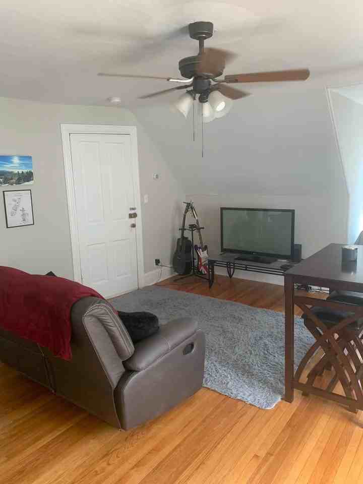 273 Broad Street - Photo 3 of 13