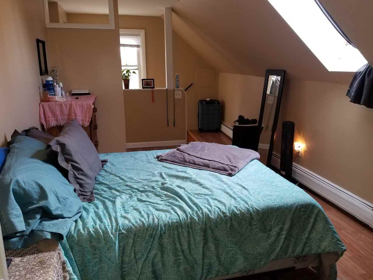 11-13 Thatcher St - Photo 7 of 21