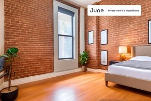 401 E 57th St #D - Photo 1 of 1