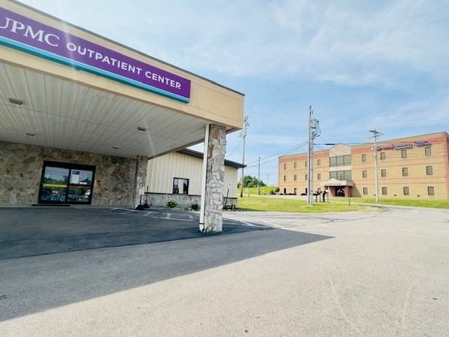 18 Sportsman Dr - Photo 3 of 26