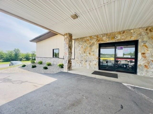 18 Sportsman Dr - Photo 4 of 26