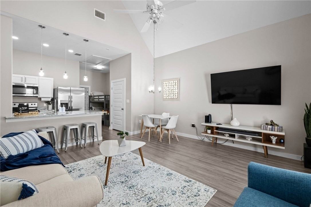 14921 Smugglers Cove Dr - Photo 7 of 18