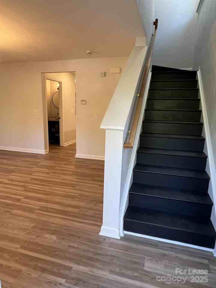 311 Drury Dr - Photo 4 of 31