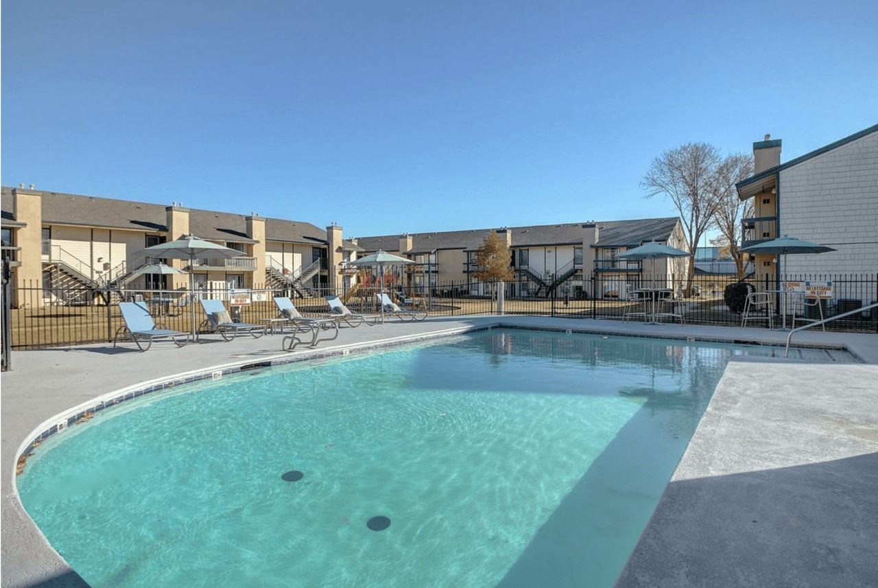 Woodland HIlls Apartments - Photo 2 of 19