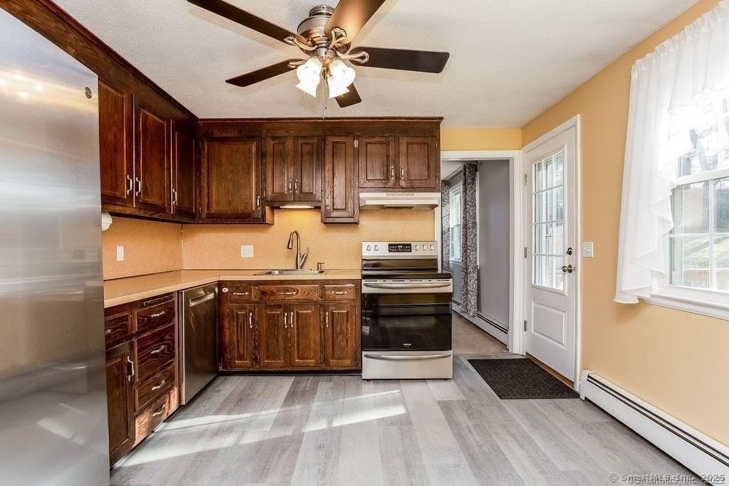 150 Long Hill Dr - Photo 4 of 26