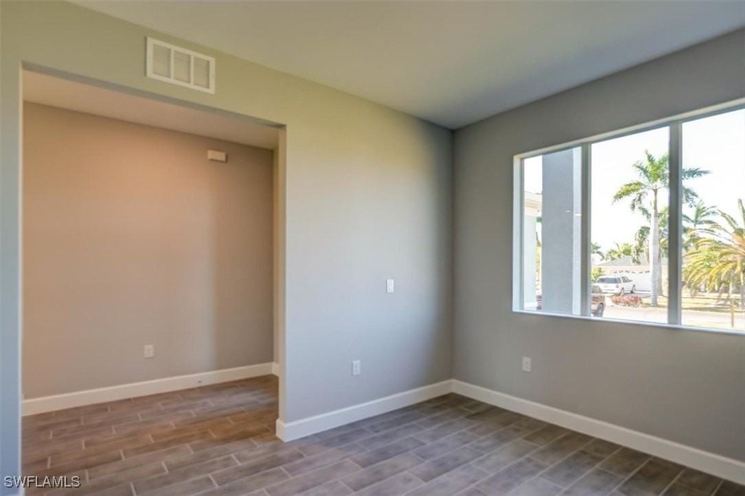 4313 Nw 27th Ter - Photo 7 of 40