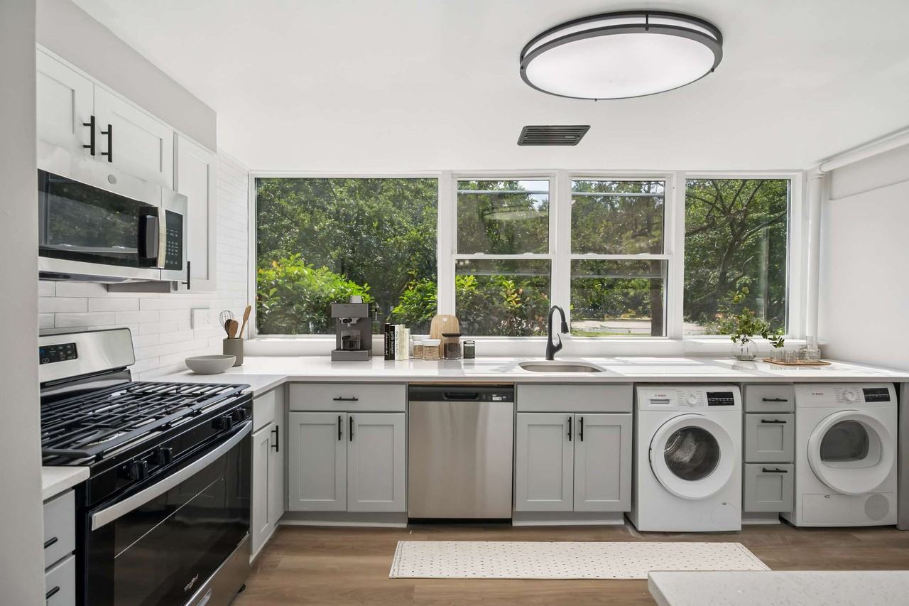 Cherokee Apartments - Photo 2 of 29