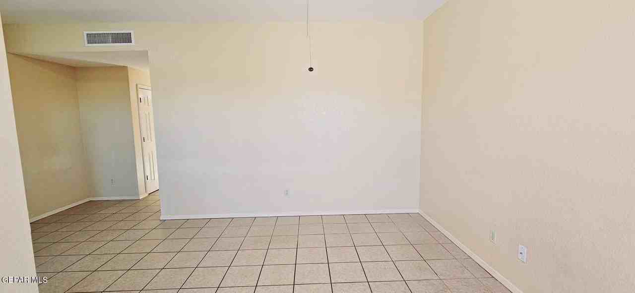3901 Van Buren Ave Unit B #B - Photo 3 of 25