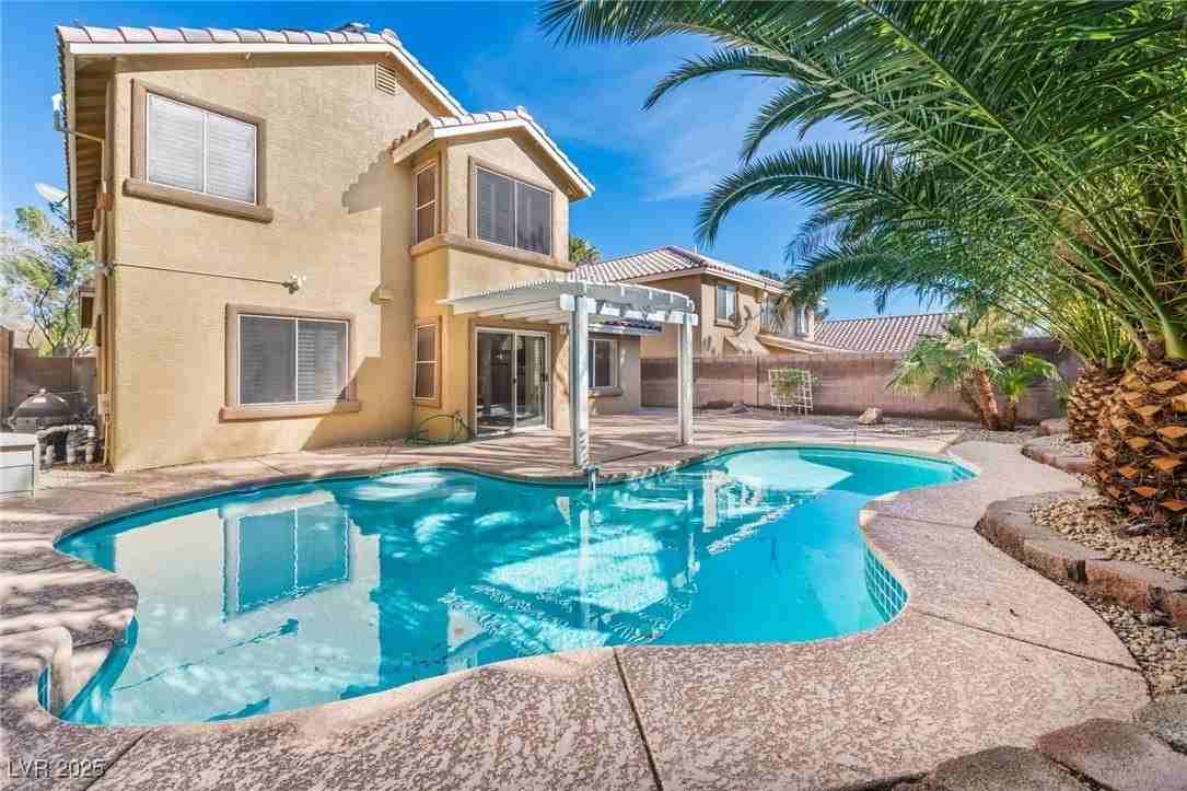 10345 Hunters Meadow Ave - Photo 2 of 24