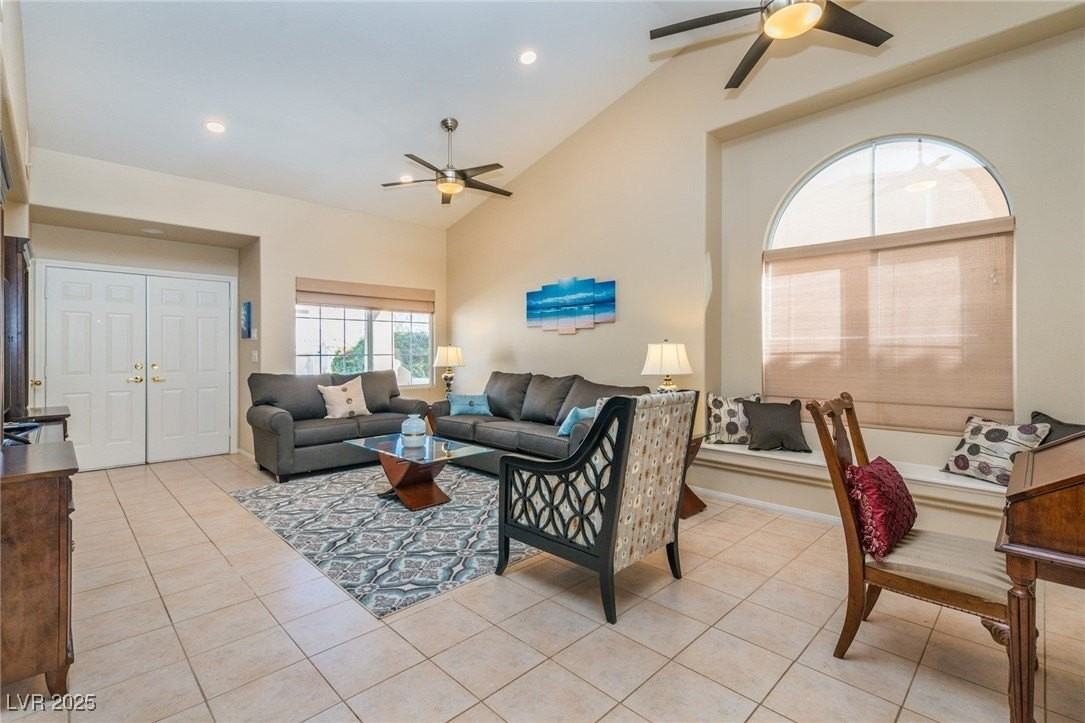 10345 Hunters Meadow Ave - Photo 4 of 24