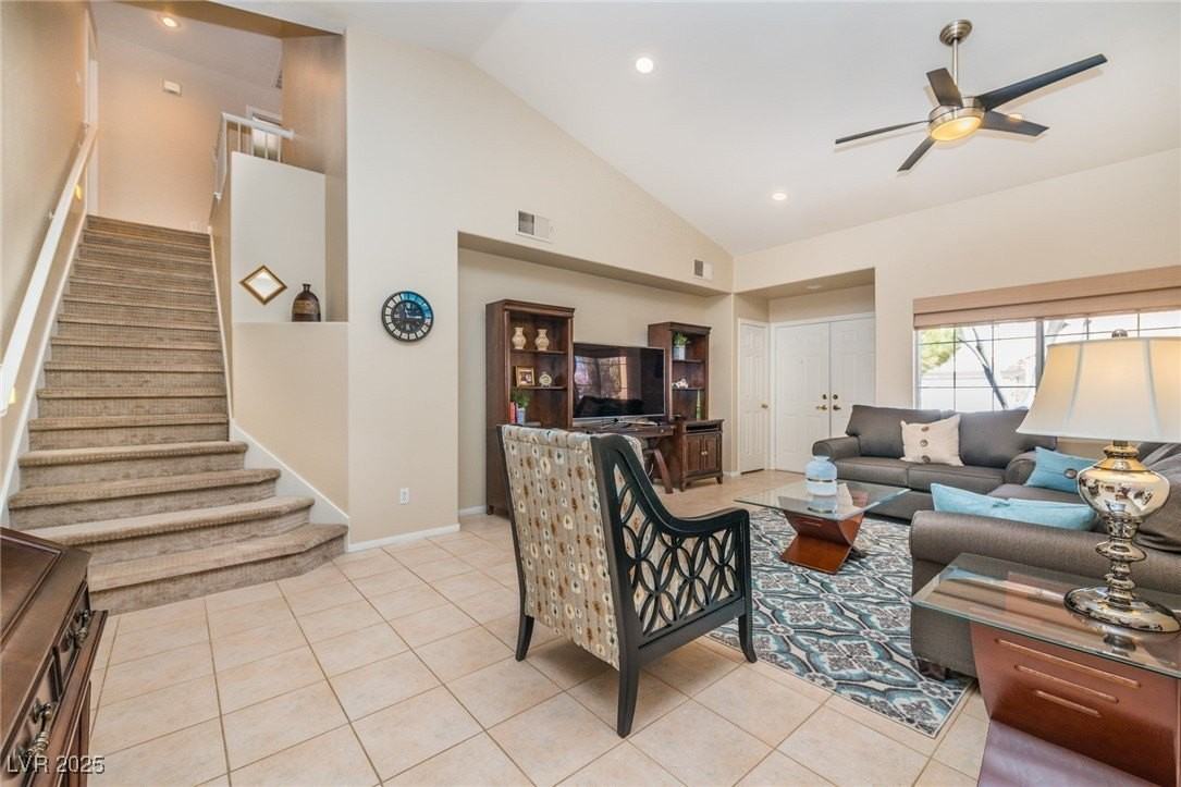 10345 Hunters Meadow Ave - Photo 5 of 24