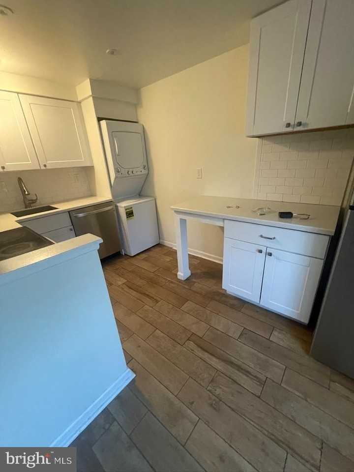 250 Tanglewood Ln - Photo 2 of 10