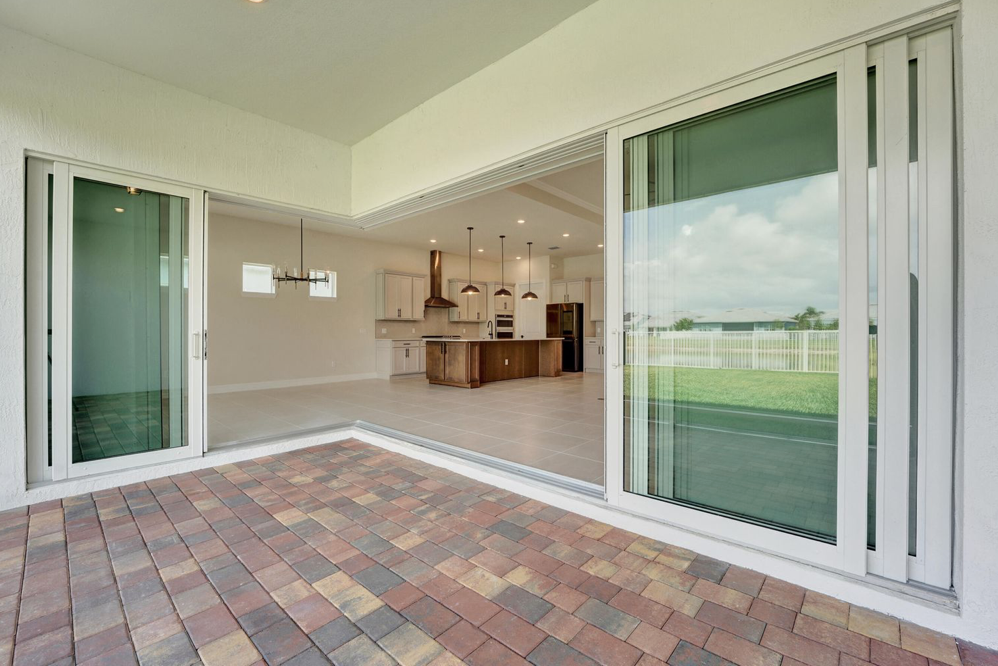 5329 Blue Reed Ln - Photo 6 of 8