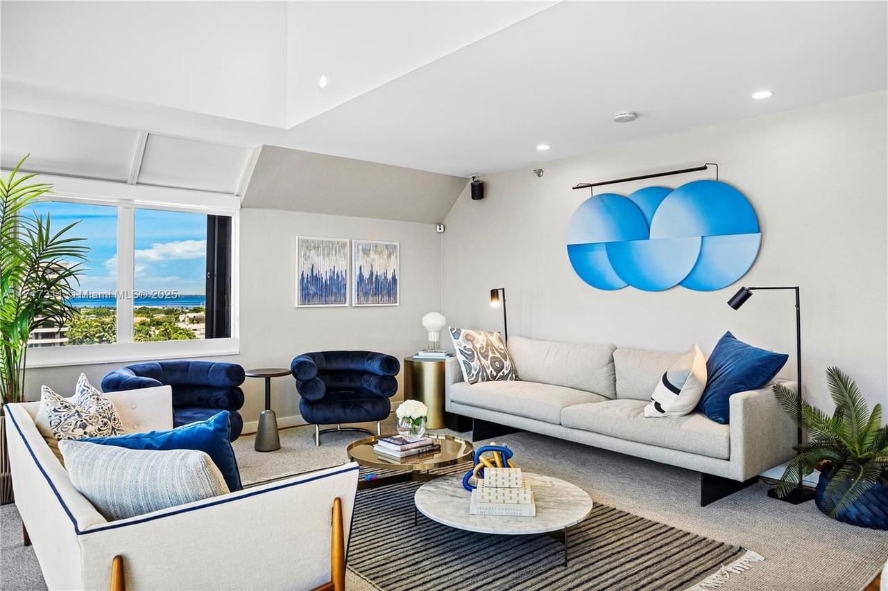 201 Crandon Boulevard #1002 - Photo 6 of 50