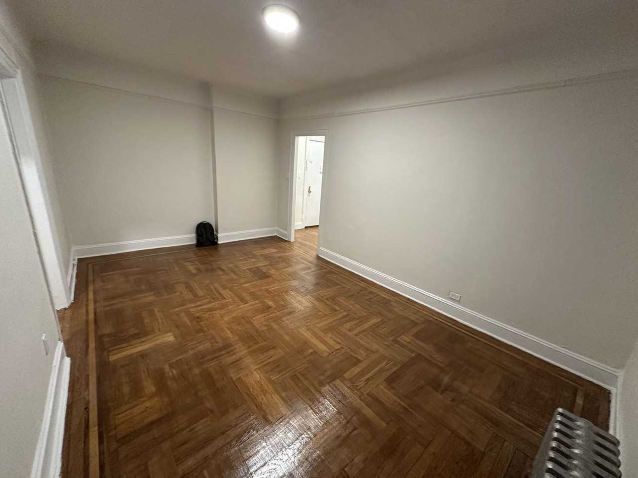 Gillespie Ave #6C - Photo 5 of 8