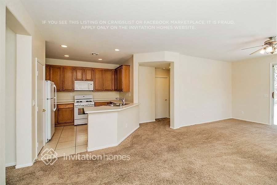 1810 Running Fawn Ct - Photo 4 of 17