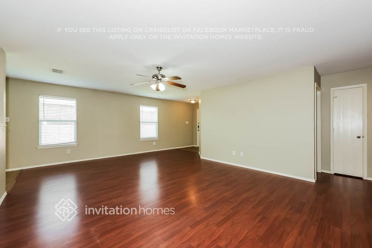 10308 Animas Court - Photo 3 of 17