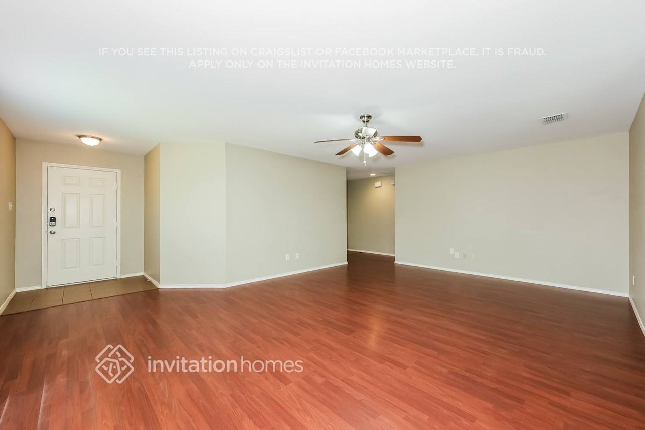 10308 Animas Court - Photo 4 of 17