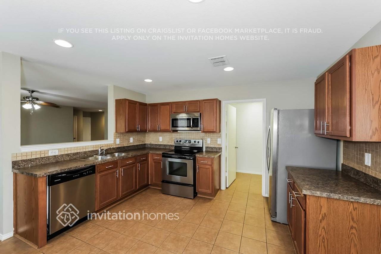 10308 Animas Court - Photo 7 of 17