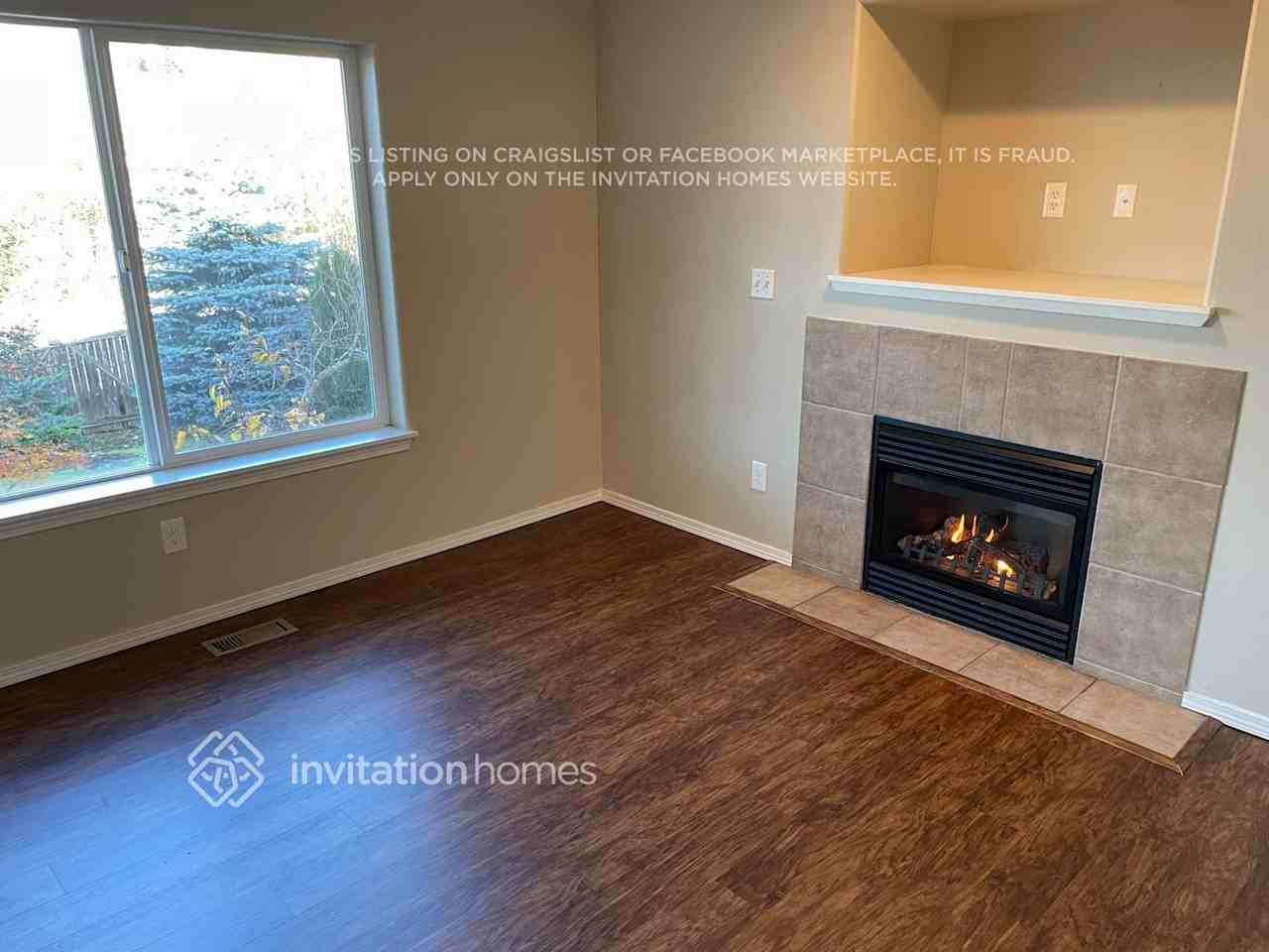 8810 77th Ave Ne - Photo 3 of 11