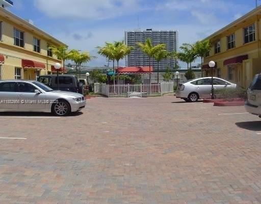 1701 N Treasure Dr #3 - Photo 2 of 30