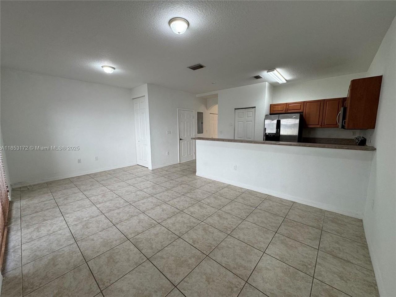 14046 Sw 49th St #16 - Photo 4 of 22