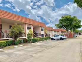 905 Ne 209th St - Photo 1 of 1