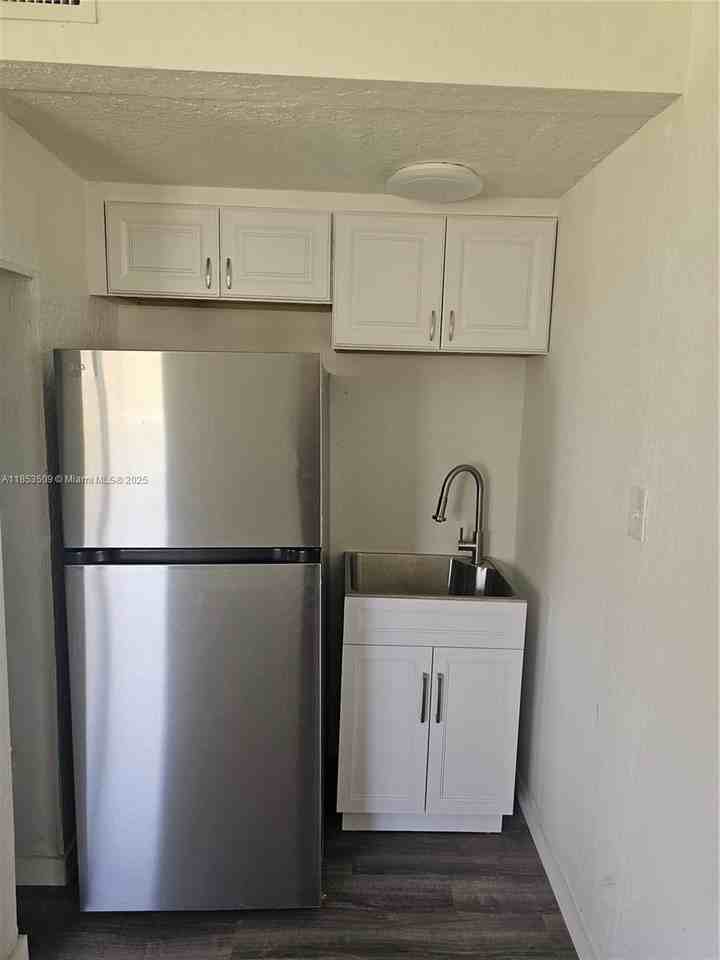 225 Nw 84th Ter #225 - Photo 5 of 16