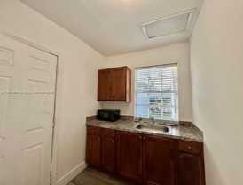 1381 Nw 56th St #R - Photo 1 of 1