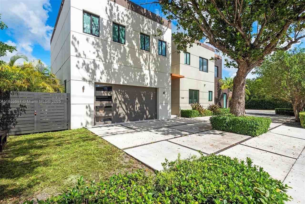 5500 Sw 67th Ave #NA - Photo 5 of 50