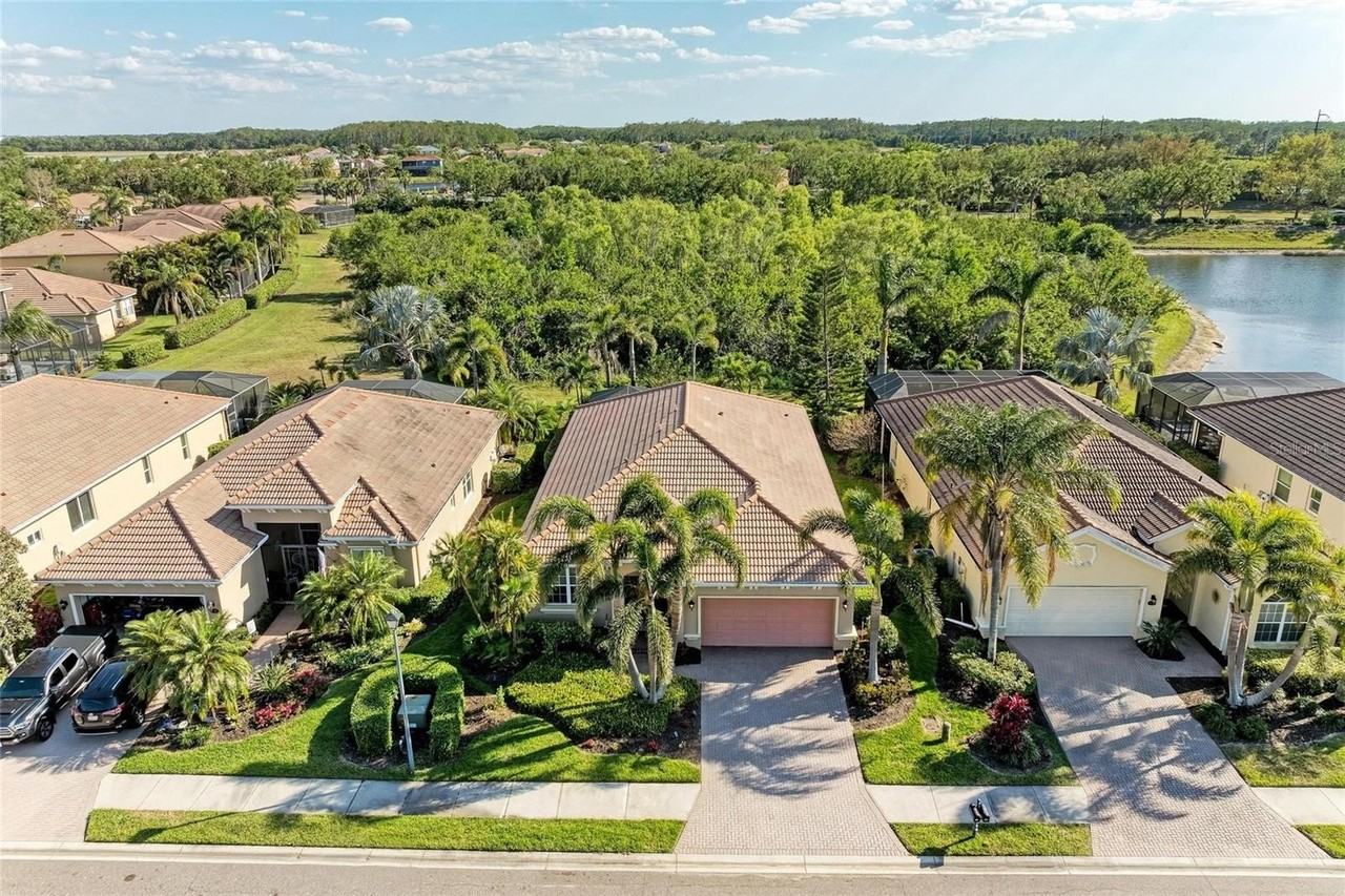 135 River Enclave Ct - Photo 4 of 50