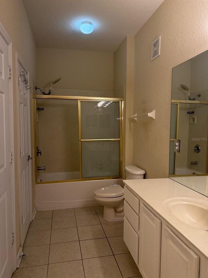 6335 Contessa Dr #204 - Photo 7 of 9